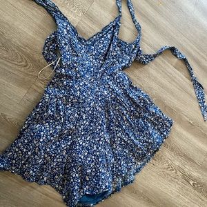 Princess Polly flowy romper